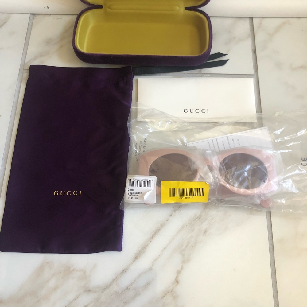 🔥NEW GUCCI SUNGLASSES 🔥 - Picture 5 of 14